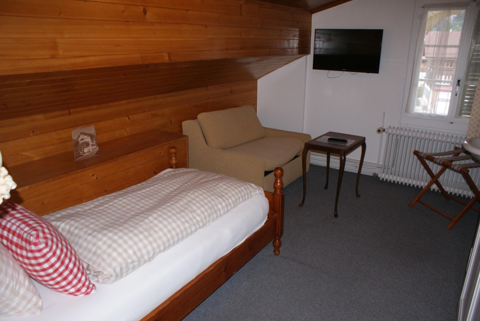 Baeren Hotel, The Bear Inn Wilderswil Εξωτερικό φωτογραφία