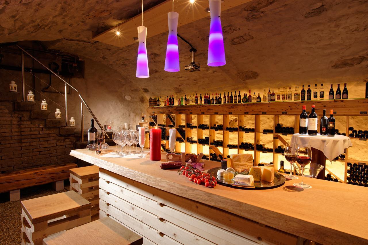 Baeren Hotel, The Bear Inn Wilderswil Εξωτερικό φωτογραφία